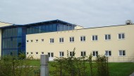 Neubau Bürogebäude und Laborgebäude mit Produktionsanbau und Pförtneranbau in Radeberg - HGB Hallen- und Gewerbebau Dresden GmbH